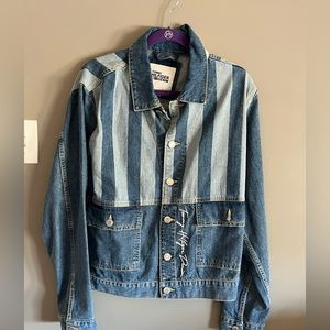 Tommy Hilfiger: Size L denim jacket